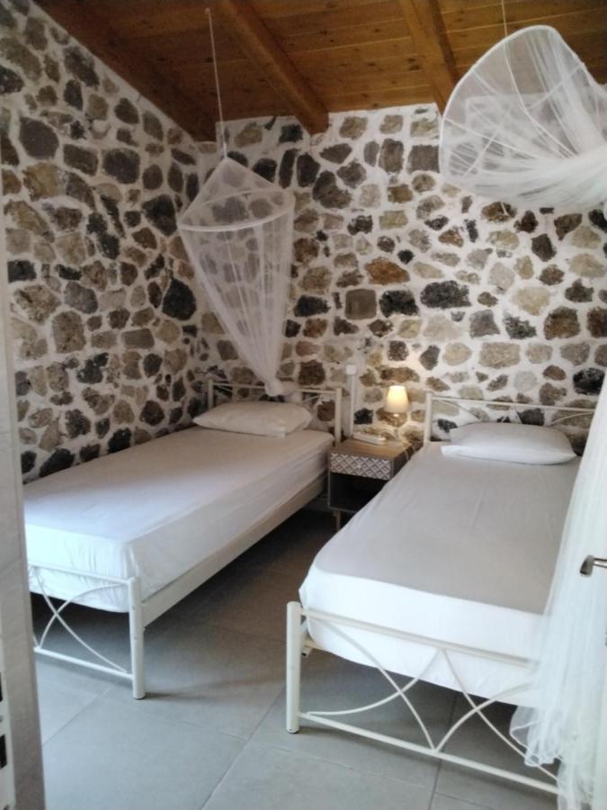 Bungalow Nefeli Agios Gordios  Luaran gambar