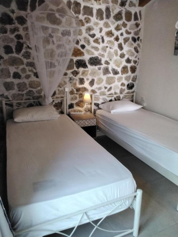 Bungalow Nefeli Agios Gordios  Luaran gambar